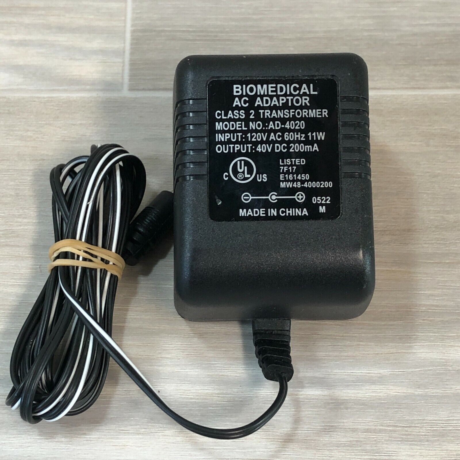 *Brand NEW* 200mA Biomedical AC Adaptor 40VDC AD-4020 AC DC ADAPTER POWER SUPPLY - Click Image to Close